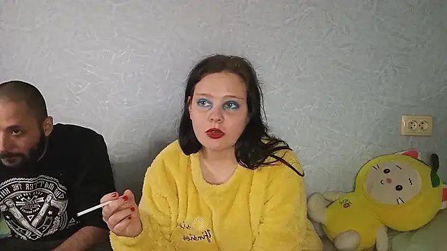 SweetPiggyx online show from 04-24-26, 07:49