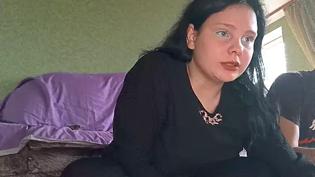 Snapshot of SweetPiggyx chatting on 05-18-26, 02:34 SweetPiggyx online show from 05-18-26, 02:34