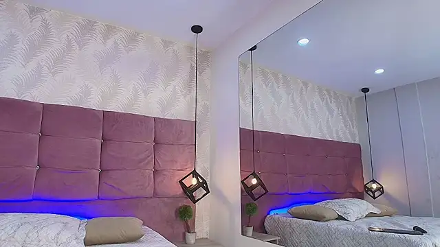 Snapshot of Jenna-Mitchell chatting on 09-22-25, 03:41 Jenna-Mitchell online show from 09-22-25, 03:41