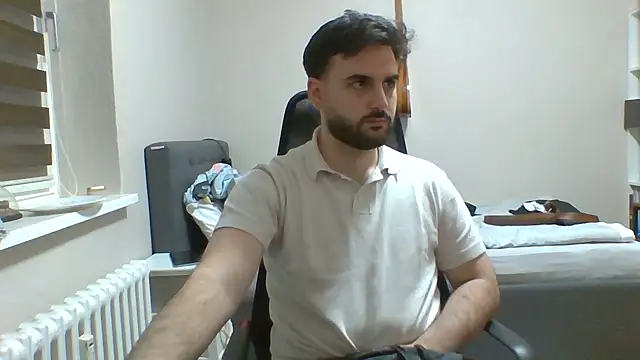 Snapshot of Bln412 chatting on 03-21-25, 03:01 Bln412 online show from 03-21-25, 03:01