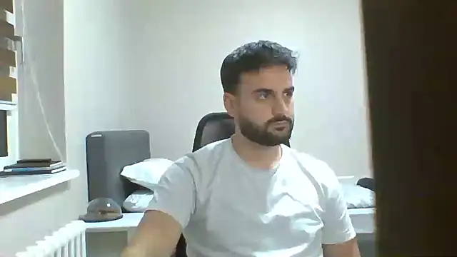 Snapshot of Bln412 chatting on 10-20-25, 06:08 Bln412 online show from 10-20-25, 06:08