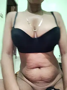 Snapshot of Desi_Bhabi_01 chatting on 10-16-25, 05:36 Desi Bhabi 01 online show from 10-16-25, 05:36