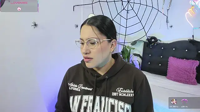 saaya tay online show from 10-28-25, 03:10