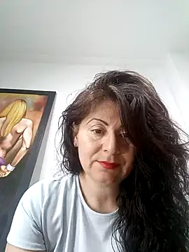 Snapshot of lunadicty chatting on 01-21-25, 12:46 lunadicty online show from 01-21-25, 12:46