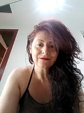 Snapshot of lunadicty chatting on 10-01-25, 12:05 lunadicty online show from 10-01-25, 12:05