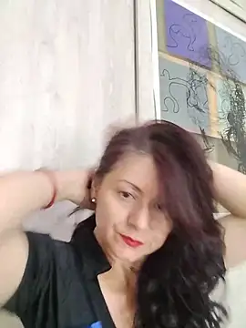 Snapshot of lunadicty chatting on 05-12-26, 09:34 lunadicty online show from 05-12-26, 09:34