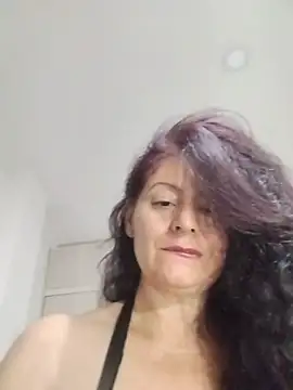 Snapshot of lunadicty chatting on 06-14-26, 12:30 lunadicty online show from 06-14-26, 12:30