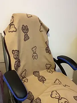 Snapshot of Monella123 chatting on 03-10-26, 03:39 Monella123 online show from 03-10-26, 03:39