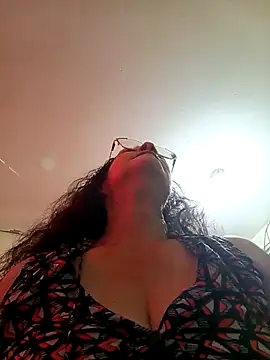 katrina perez online show from 03-21-25, 02:51