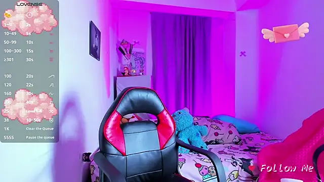 SkylerBennet online show from 03-22-26, 03:32