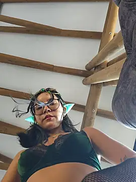 Snapshot of Pretty_roxxyy chatting on 11-08-25, 01:00 Pretty roxxyy online show from 11-08-25, 01:00