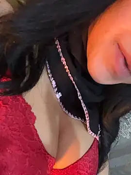 QueenLujaine online show from 03-29-26, 07:03