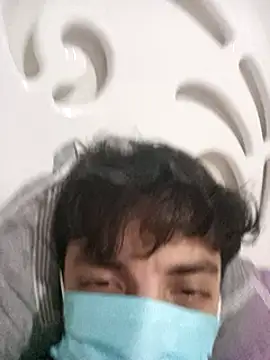 Snapshot of leona633 chatting on 03-22-25, 12:35 leona633 online show from 03-22-25, 12:35