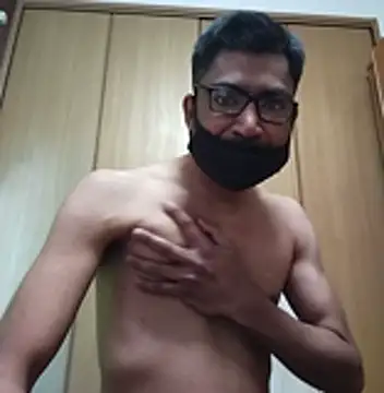 Snapshot of SunkLupus chatting on 02-14-26, 11:12 SunkLupus online show from 02-14-26, 11:12