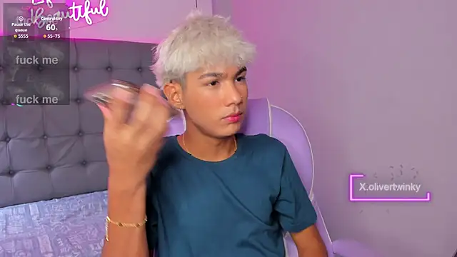 OliverTwinky online show from 09-09-25, 05:40