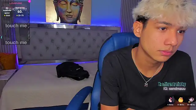 OliverTwinky online show from 11-12-25, 07:35