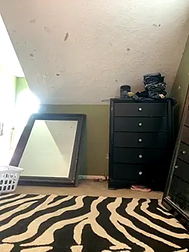 Snapshot of bankruptbabe chatting on 10-24-25, 08:27 bankruptbabe online show from 10-24-25, 08:27