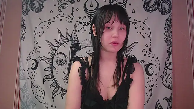 Snapshot of Thighswithspikes chatting on 02-07-26, 08:29 Thighswithspikes online show from 02-07-26, 08:29