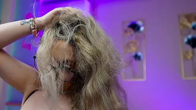 SabrinaJade online show from 03-26-26, 06:41