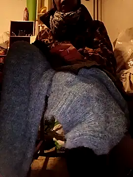 cherryy18 online show from 12-21-25, 06:09