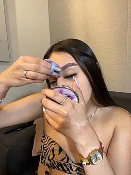 Snapshot of Cristina_pinkk chatting on 11-07-25, 03:17 Cristina pinkk online show from 11-07-25, 03:17