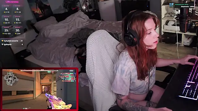 Snapshot of Horny_Makima chatting on 10-25-25, 10:45 Horny Makima online show from 10-25-25, 10:45