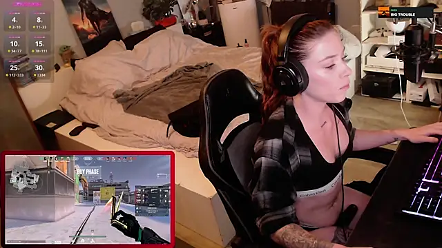 Snapshot of Horny_Makima chatting on 10-29-25, 10:06 Horny Makima online show from 10-29-25, 10:06