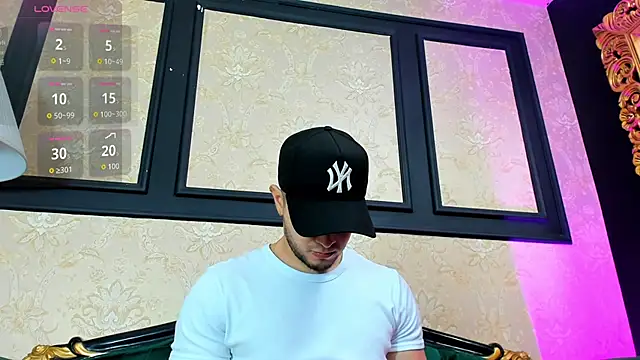 Snapshot of GrantBlake chatting on 02-13-26, 05:47 GrantBlake online show from 02-13-26, 05:47