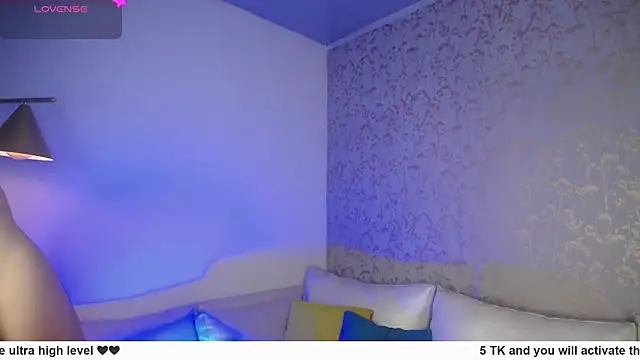 Snapshot of Robbin_Blaze chatting on 09-25-25, 08:34 Robbin Blaze online show from 09-25-25, 08:34