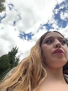 Baby  Otaku online show from 04-12-26, 04:34