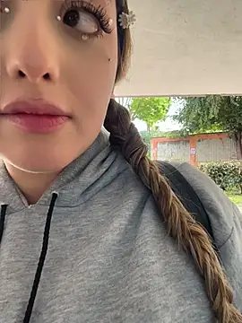 Baby  Otaku online show from 04-17-26, 05:38