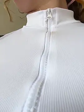 Baby  Otaku online show from 04-18-26, 07:58