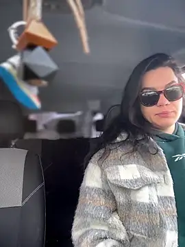 MeekyRich online show from 04-21-26, 03:57