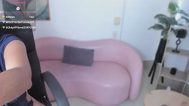 kylie soraya online show from 11-26-25, 04:41