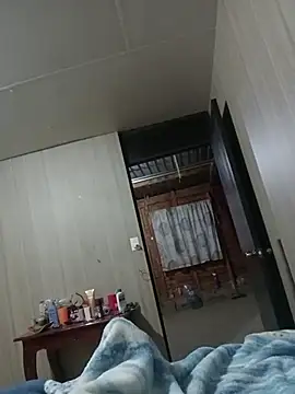 luuiss12 online show from 11-22-25, 06:23