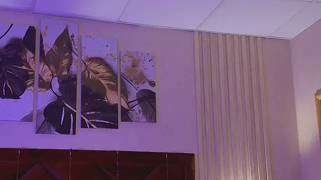 Snapshot of StacyHarland chatting on 12-19-25, 04:41 StacyHarland online show from 12-19-25, 04:41