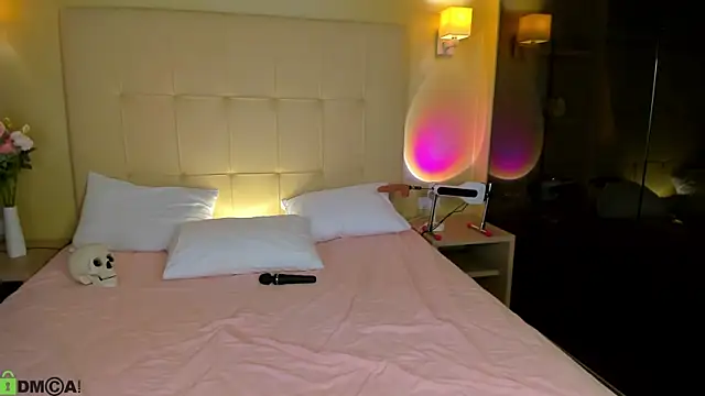 Snapshot of Sowetly chatting on 10-22-25, 01:17 Sowetly online show from 10-22-25, 01:17