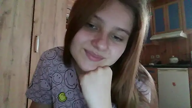 Snapshot of Little_shygirl chatting on 12-02-25, 11:04 Little shygirl online show from 12-02-25, 11:04