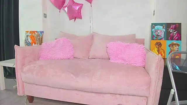Snapshot of Candy_Cansew chatting on 05-19-26, 01:56 Candy Cansew online show from 05-19-26, 01:56