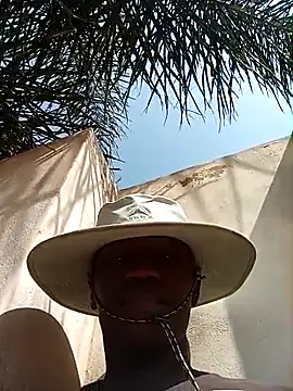 Snapshot of Thenaughtyboy360 chatting on 09-20-25, 12:06 Thenaughtyboy360 online show from 09-20-25, 12:06