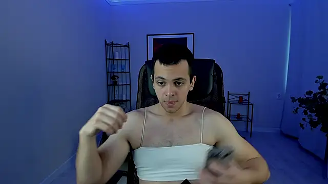 Snapshot of Guido_Grossi chatting on 03-22-25, 09:45 Guido Grossi online show from 03-22-25, 09:45