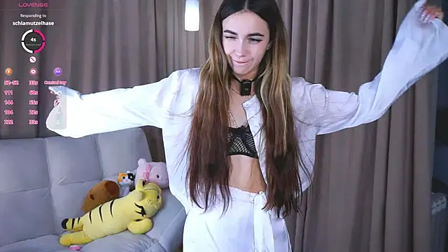 CupSizeGirl online show from 09-29-25, 04:23