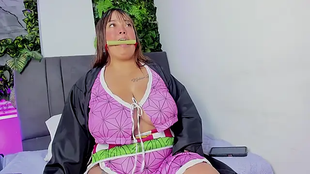 Snapshot of Alicee_stone_ chatting on 10-31-25, 03:13 Alicee stone  online show from 10-31-25, 03:13