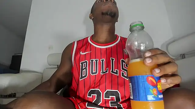 Snapshot of feliipehot chatting on 10-21-25, 11:55 feliipehot online show from 10-21-25, 11:55