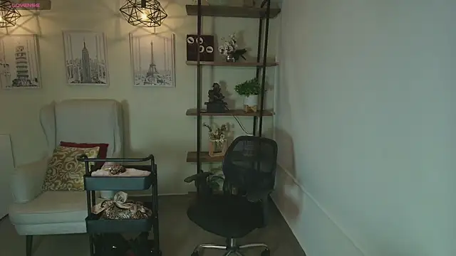  Victoria Collins online show from 07-14-26, 11:05