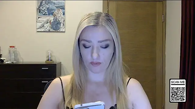 Wild Silk Desire online show from 11-10-25, 02:27