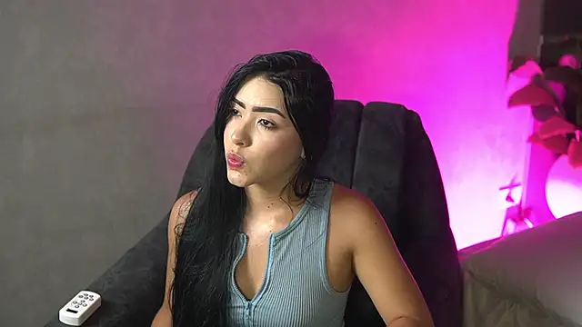 Susan wall online show from 09-29-25, 01:16