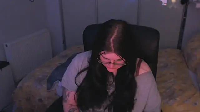 Snapshot of GothSuccubusBabe chatting on 05-02-26, 11:10 GothSuccubusBabe online show from 05-02-26, 11:10