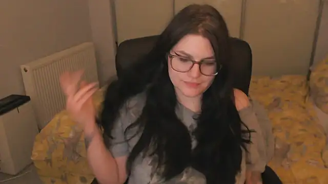 Snapshot of GothSuccubusBabe chatting on 05-21-26, 09:11 GothSuccubusBabe online show from 05-21-26, 09:11