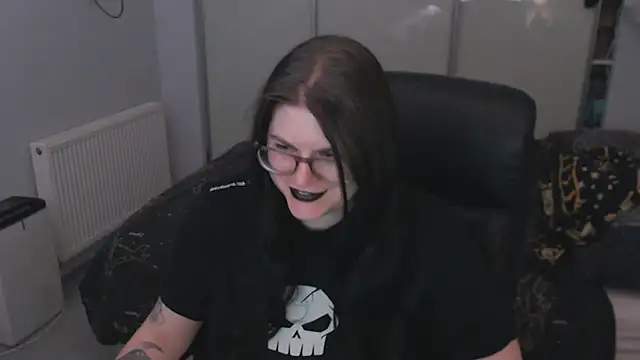 Snapshot of GothSuccubusBabe chatting on 05-31-26, 10:11 GothSuccubusBabe online show from 05-31-26, 10:11